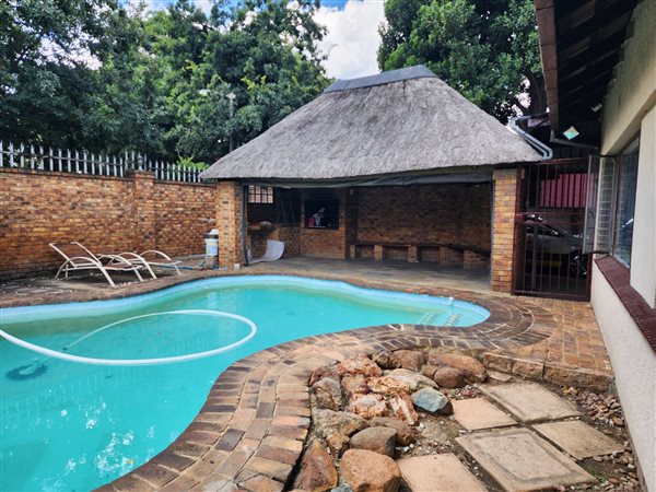 3 Bedroom House 3 Bedroom House