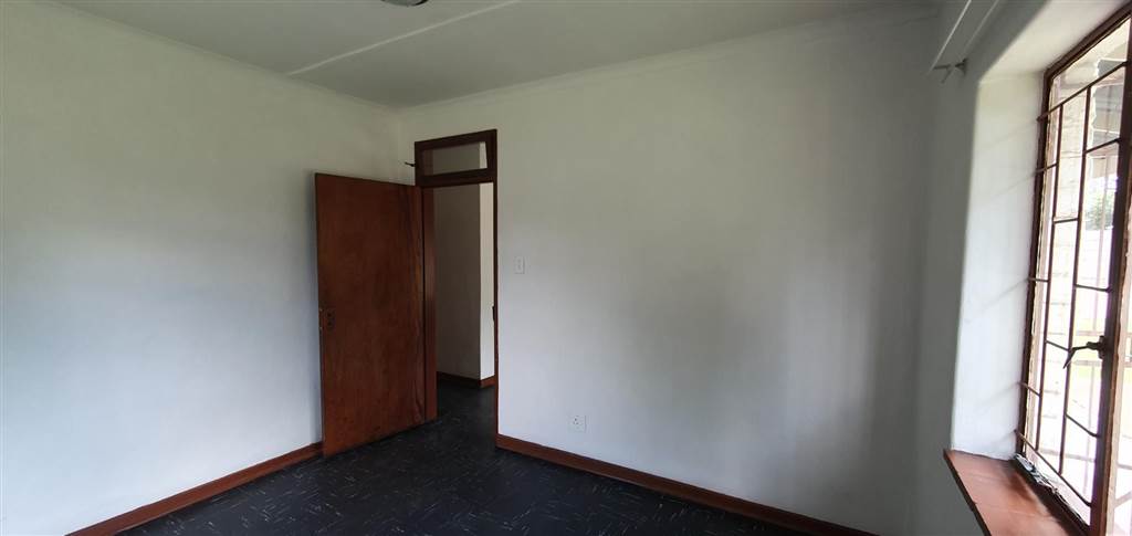 3 Bed House in Witbank Central photo number 17