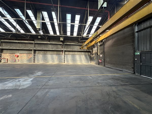 998 m² Industrial space 998 m² Industrial space