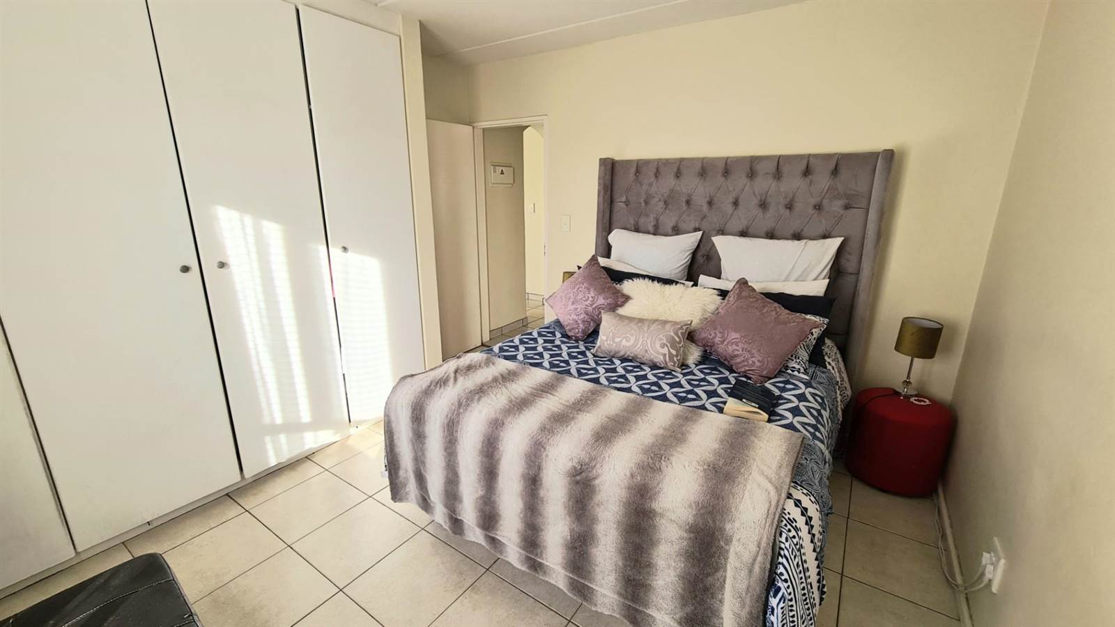 2 Bed Apartment in Fourways photo number 10