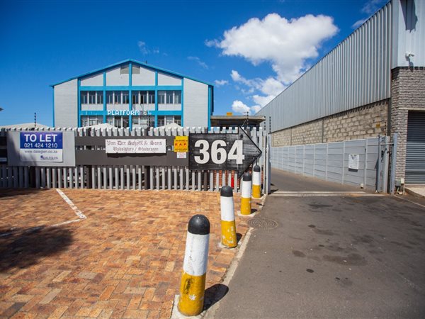 321  m² Industrial space in Maitland