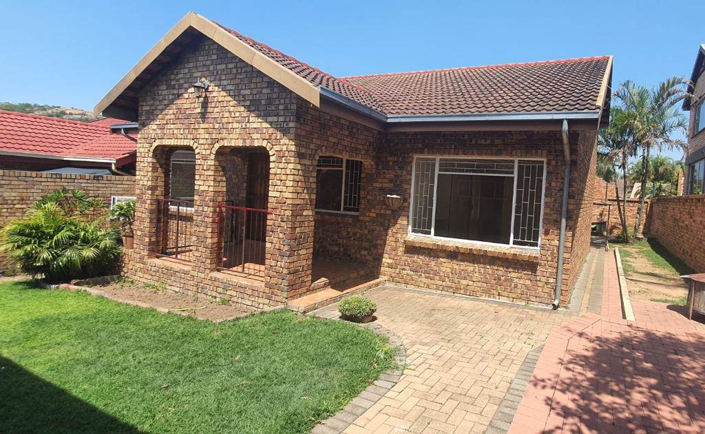 3 Bed House in Nelspruit photo number 13