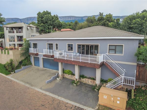 4 Bedroom House 4 Bedroom House