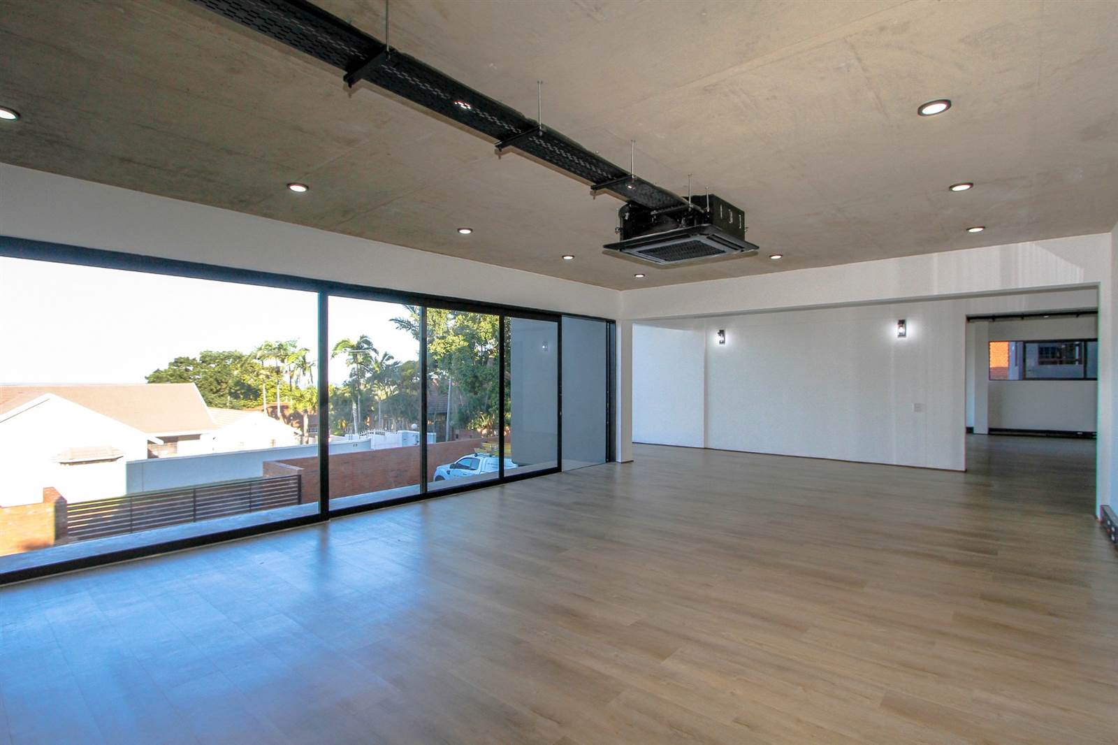 113  m² Office Space in Durban North photo number 15