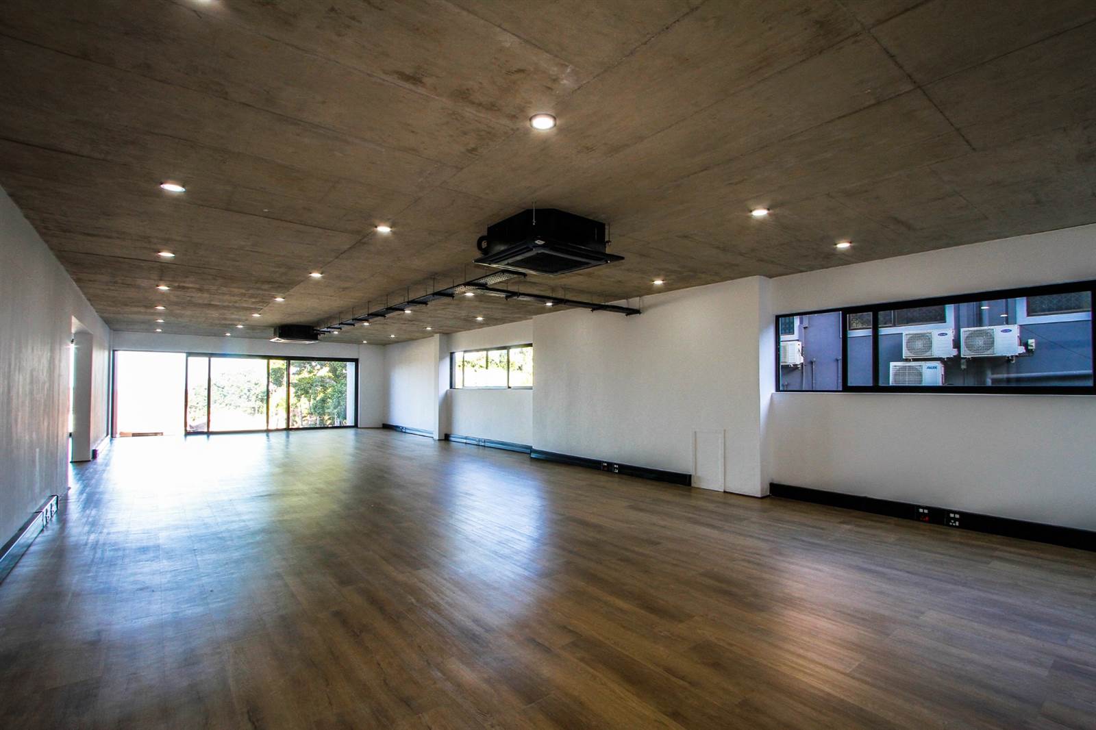 113  m² Office Space in Durban North photo number 6