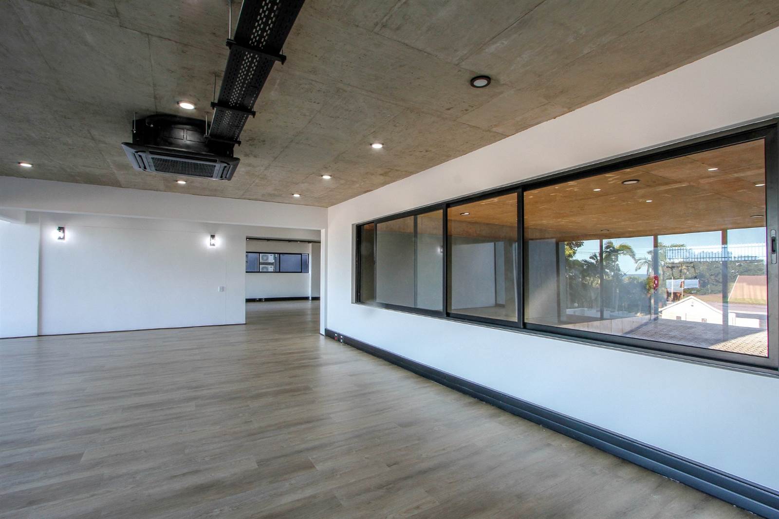 113  m² Office Space in Durban North photo number 16