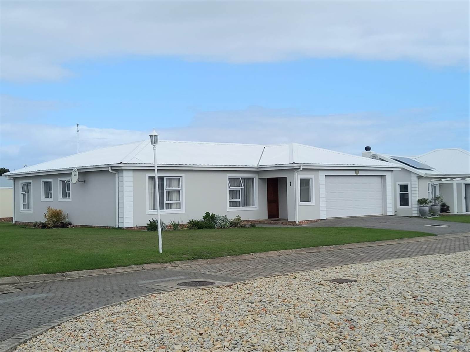 3 Bed House in Jeffreys Bay photo number 30