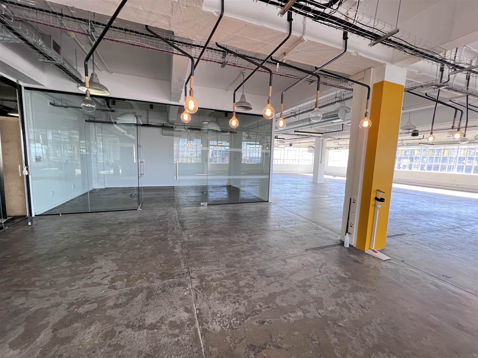 335  m² Commercial space in Woodstock photo number 6