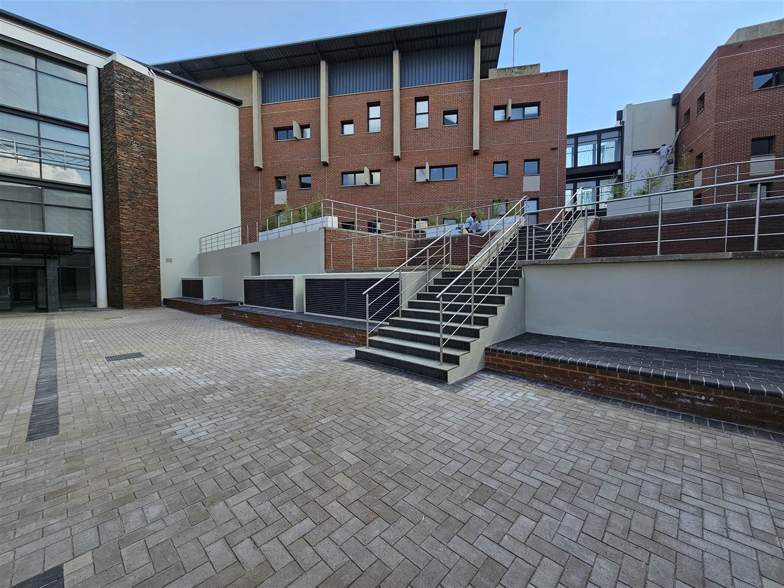 856  m² Commercial space in Centurion CBD photo number 1
