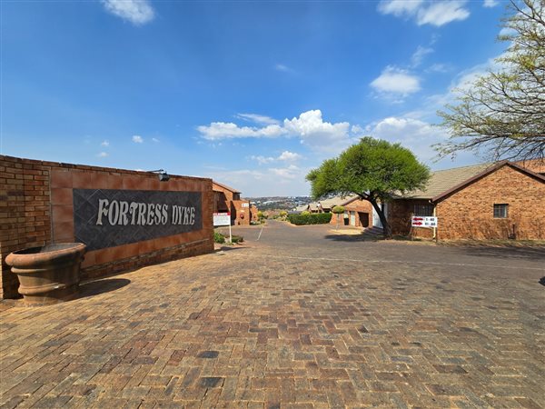 2 Bedroom Townhouse 2 Bedroom Townhouse