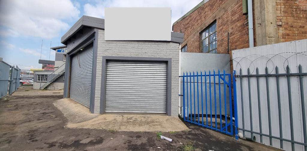 300  m² Commercial space in Pietermaritzburg Central photo number 4