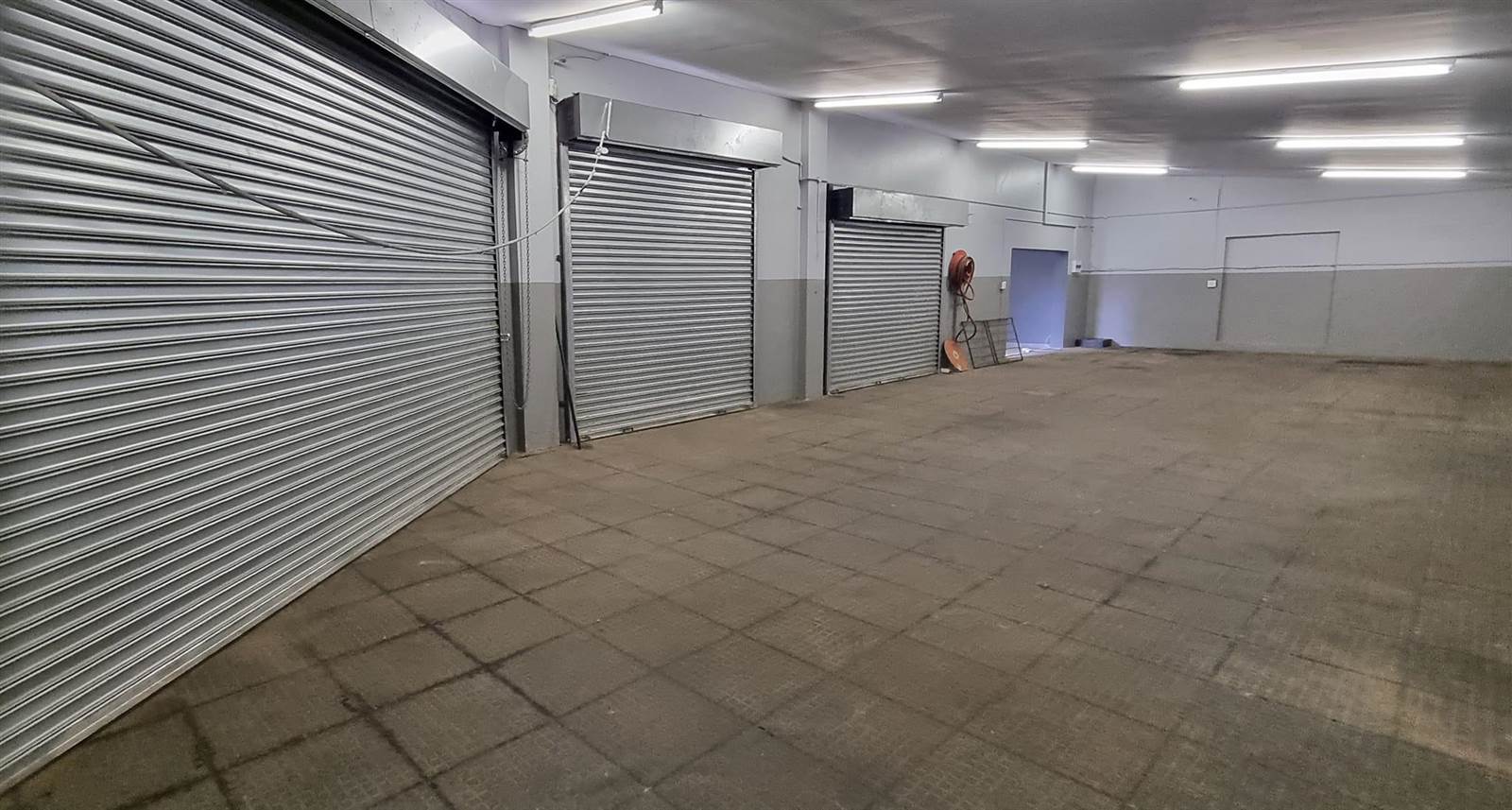 300  m² Commercial space in Pietermaritzburg Central photo number 5