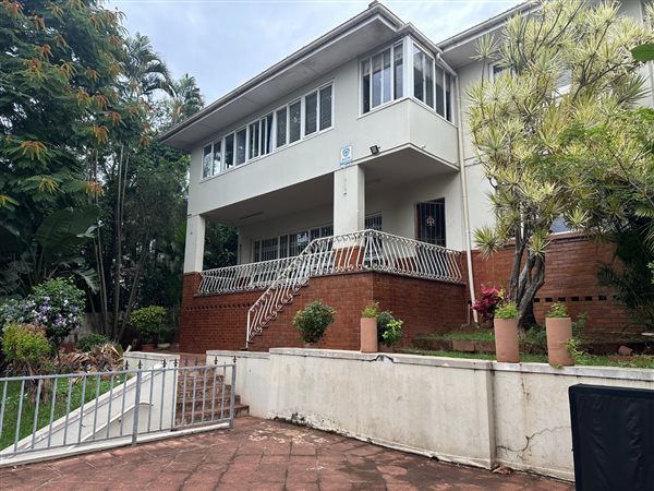 9 Bedroom House 9 Bedroom House