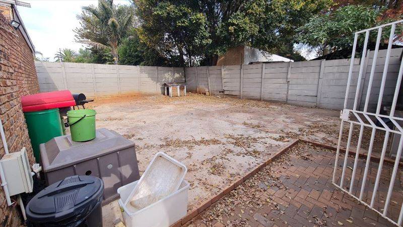 5 Bed House in Kempton Park Central photo number 3