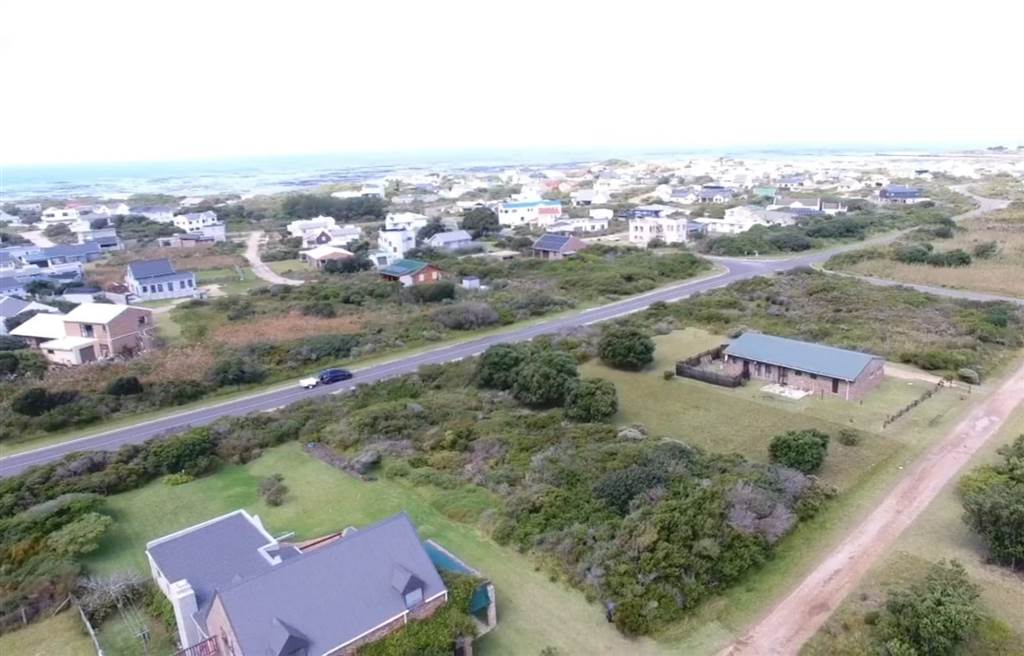 800 m² Land available in Bettys Bay photo number 9