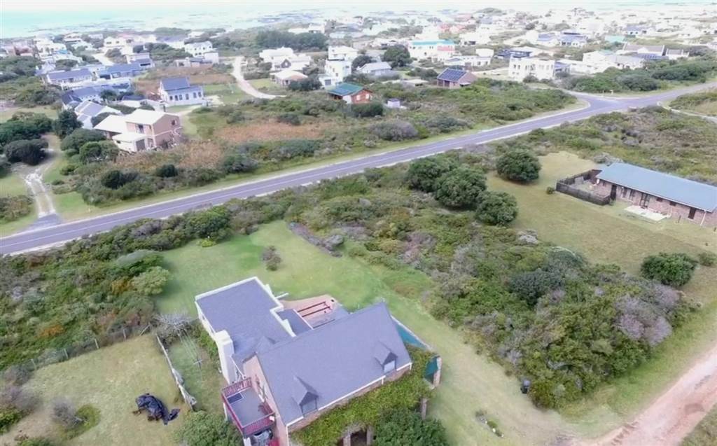 800 m² Land available in Bettys Bay photo number 3