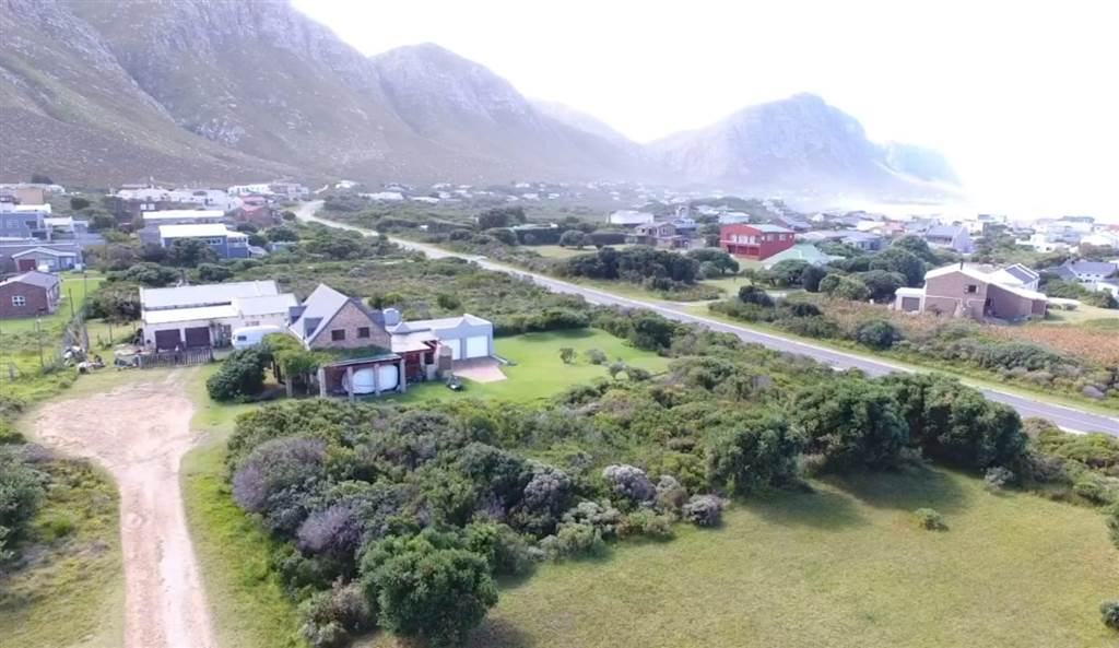 800 m² Land available in Bettys Bay photo number 10