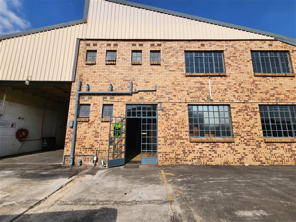 400  m² Industrial space