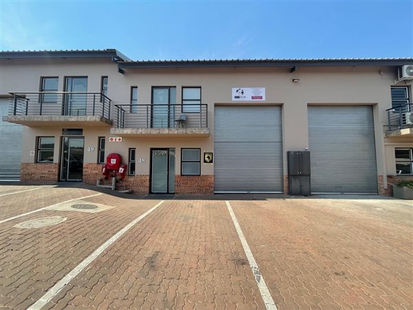 147 m² Industrial space 147 m² Industrial space