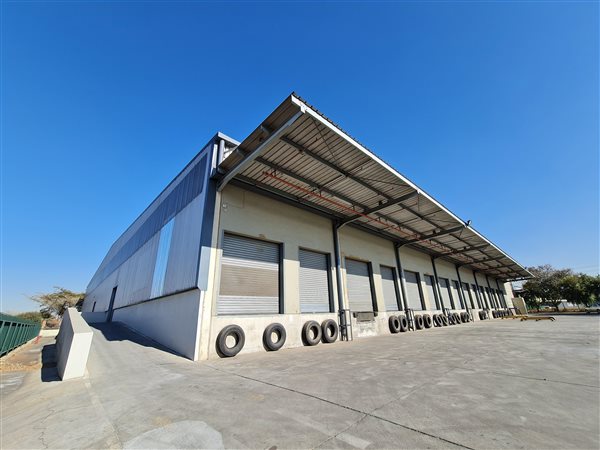 6950  m² Industrial space