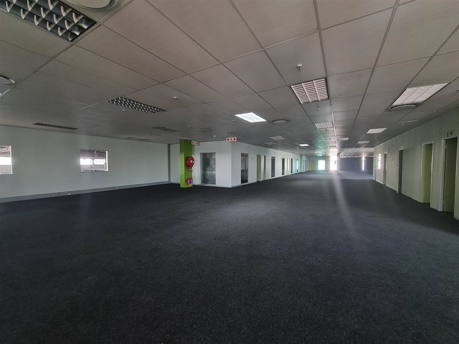 6950  m² Industrial space in Gosforth Park photo number 13