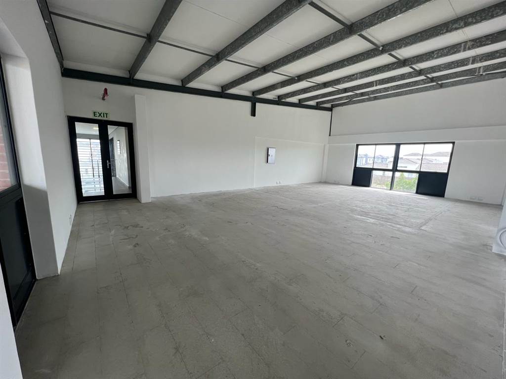 94  m² Commercial space in Parklands North photo number 10