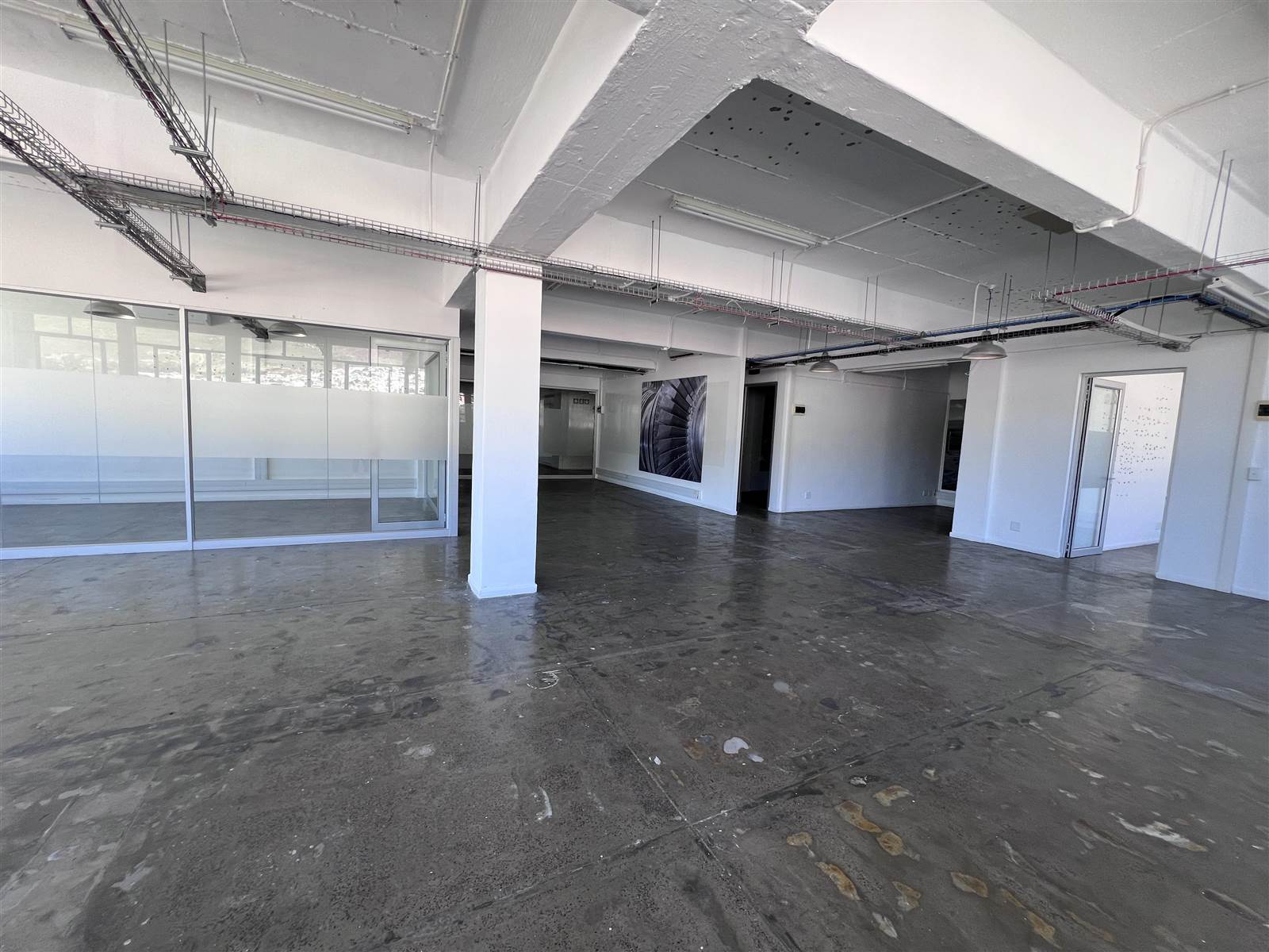 1000  m² Commercial space in Woodstock photo number 10