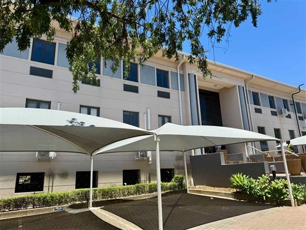 235 m² Office Space 235 m² Office Space