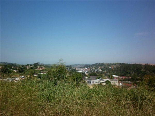 1 012 m² Land