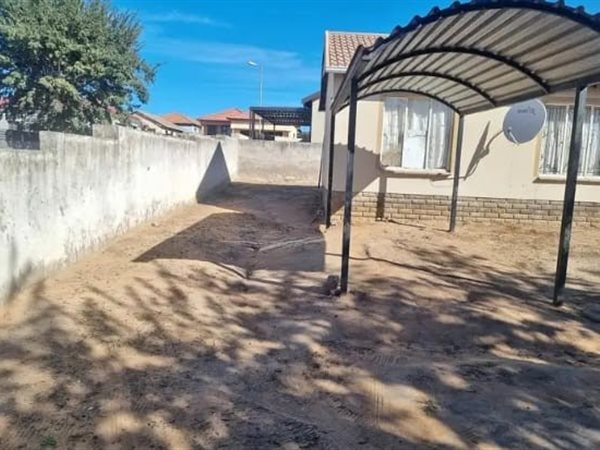 2 Bedroom House