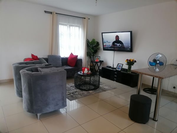 3 Bedroom Duplex 3 Bedroom Duplex