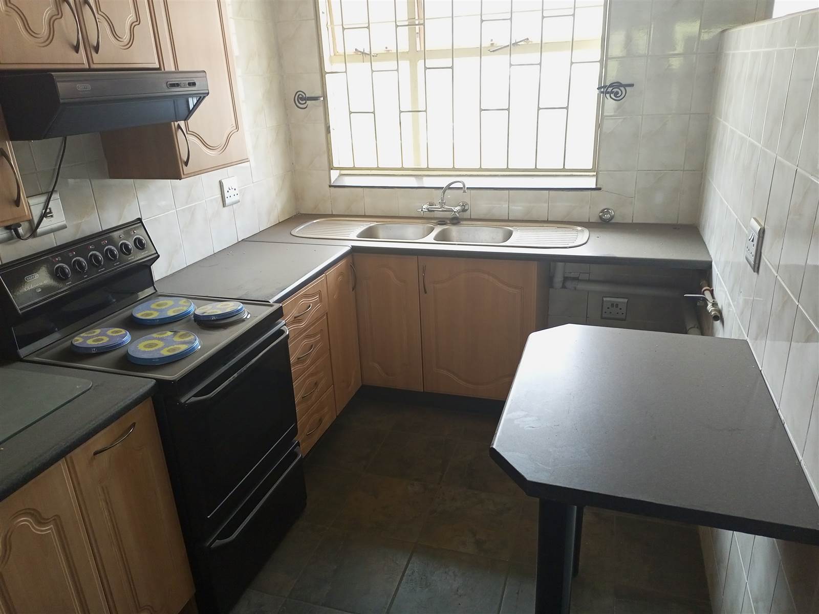 3 Bed Townhouse in New Redruth photo number 3