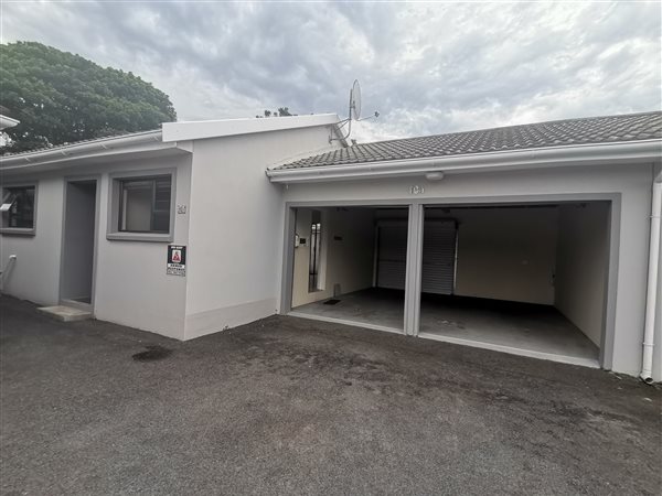 3 Bedroom Townhouse 3 Bedroom Townhouse