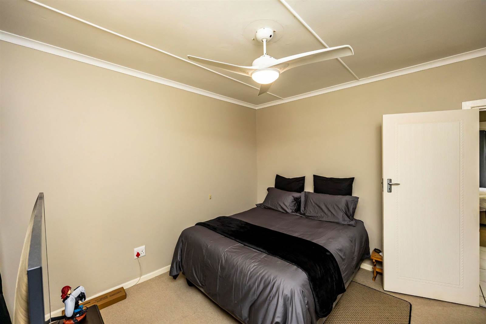 2 Bed Townhouse in Abbotsford photo number 17