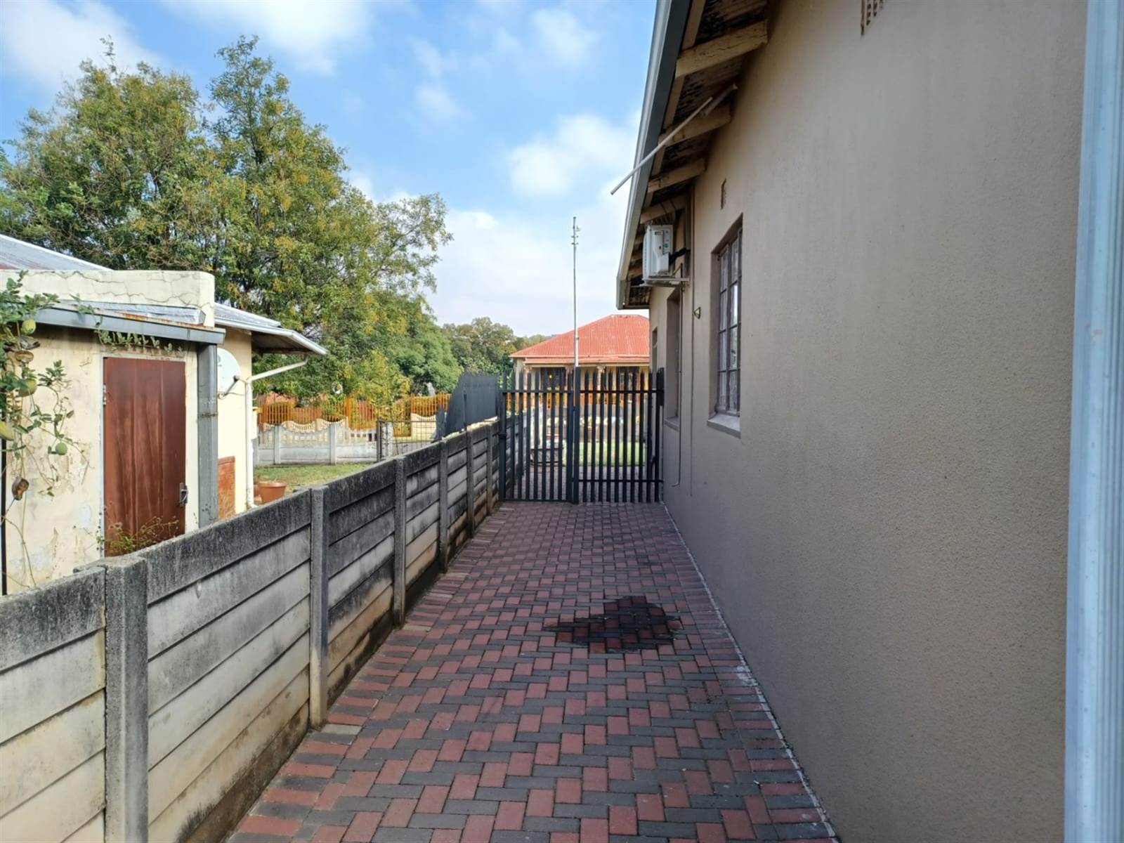 4 Bed House in Alberton photo number 30