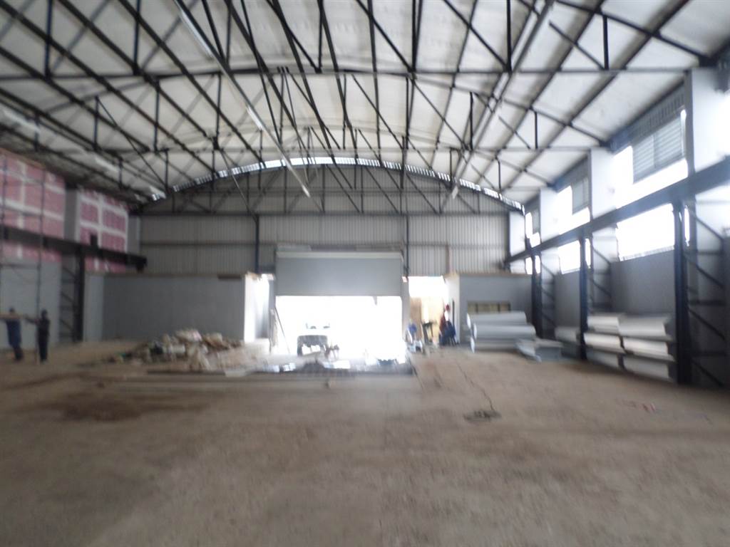 3700  m² Industrial space in Mobeni photo number 7