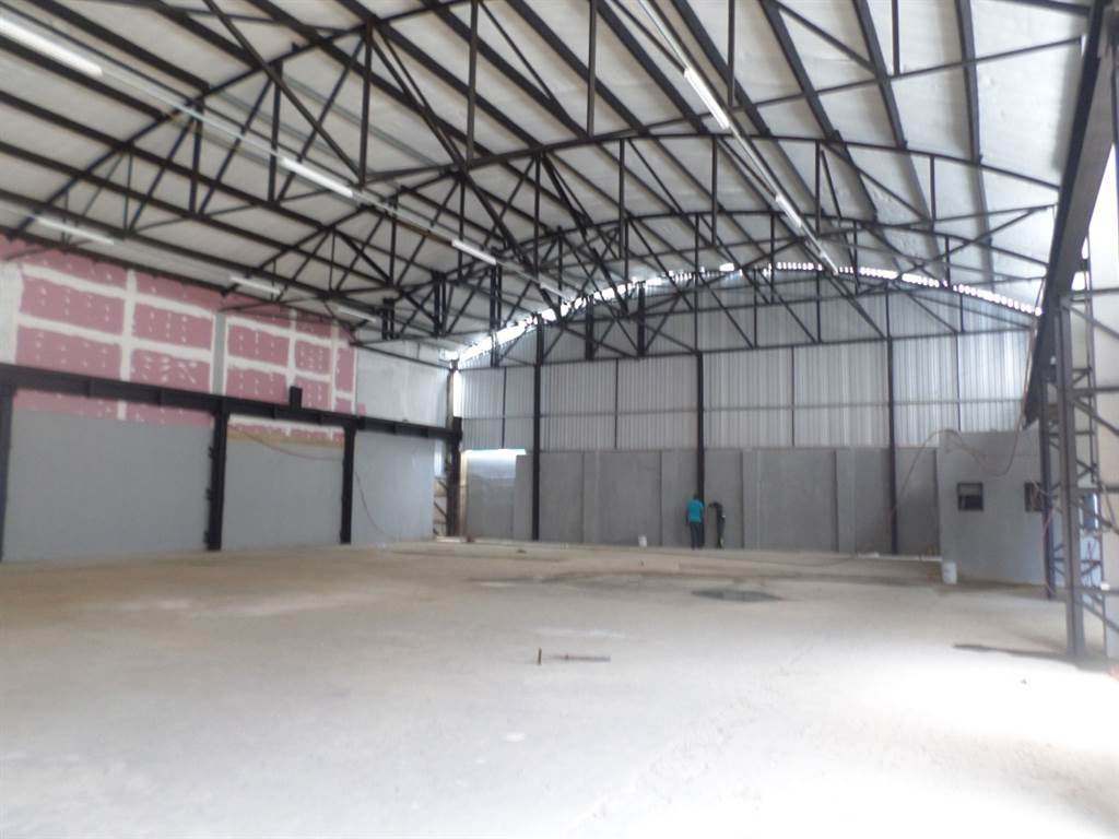 3700  m² Industrial space in Mobeni photo number 4