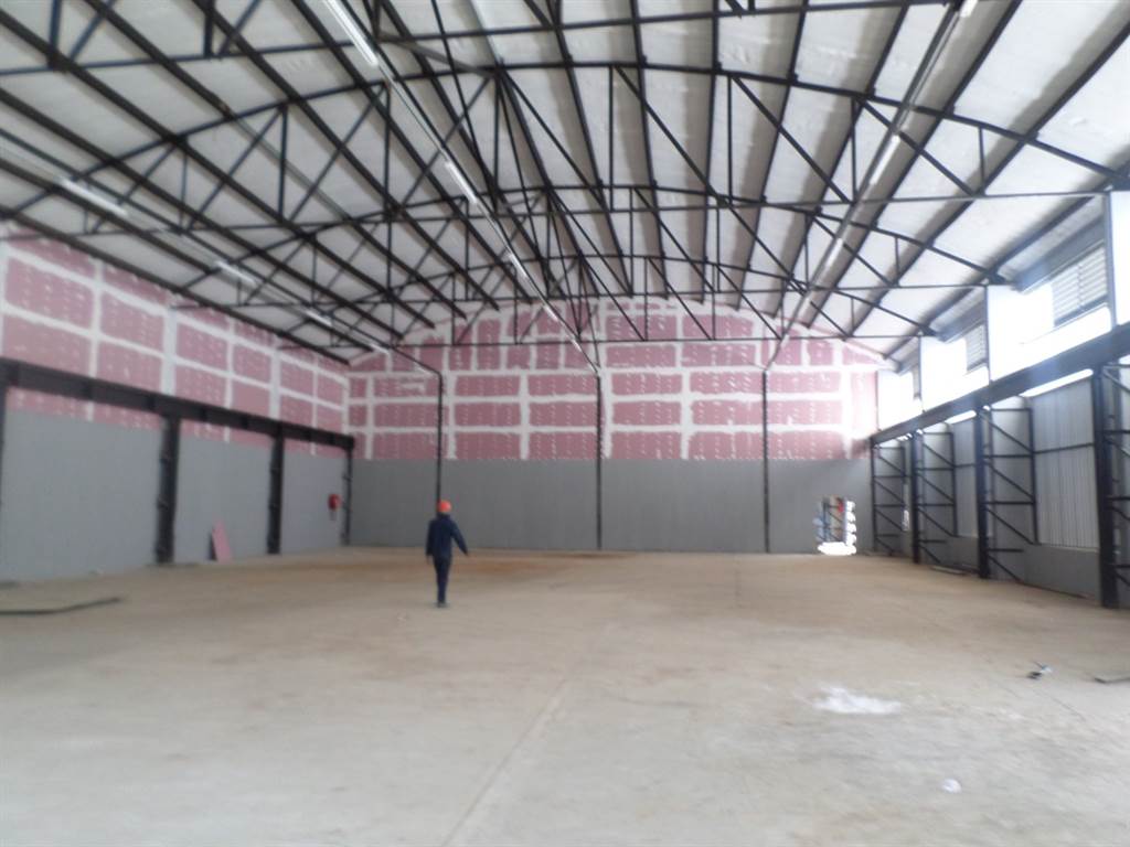 3700  m² Industrial space in Mobeni photo number 1