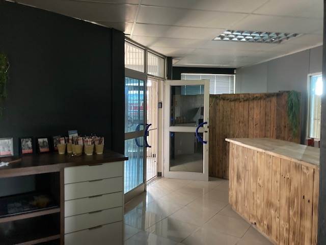 490  m² Commercial space in Port Elizabeth Central photo number 3