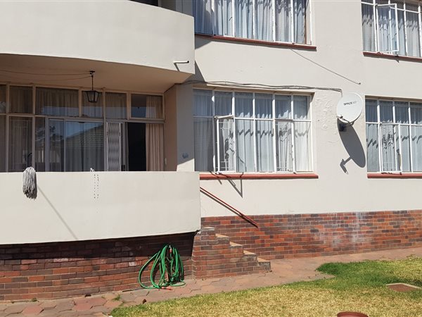 2 Bedroom Townhouse 2 Bedroom Townhouse