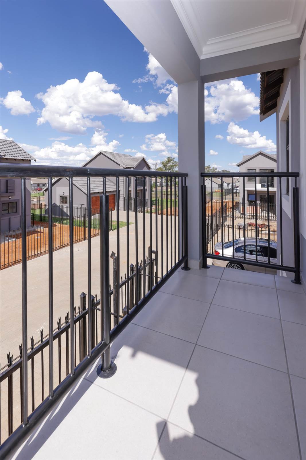 3 Bed Townhouse in Bloemspruit photo number 20