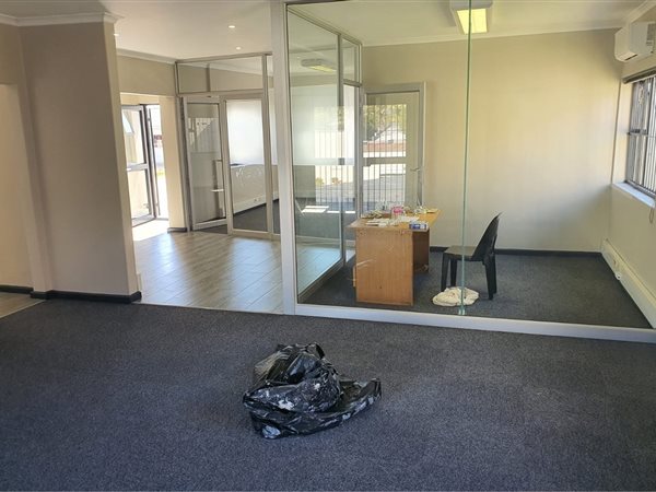 300 m² Commercial space 300 m² Commercial space