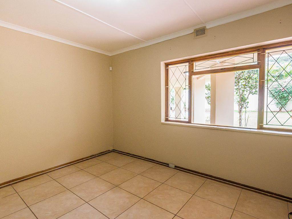 4 Bed House in Kwambonambi photo number 10