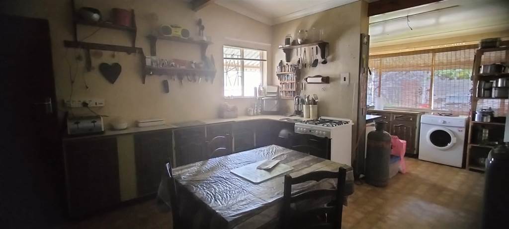 3 Bed House in Stilfontein photo number 16