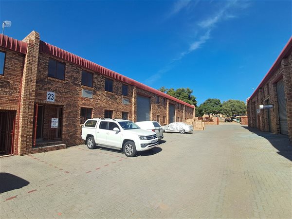 282 m² Industrial space 282 m² Industrial space