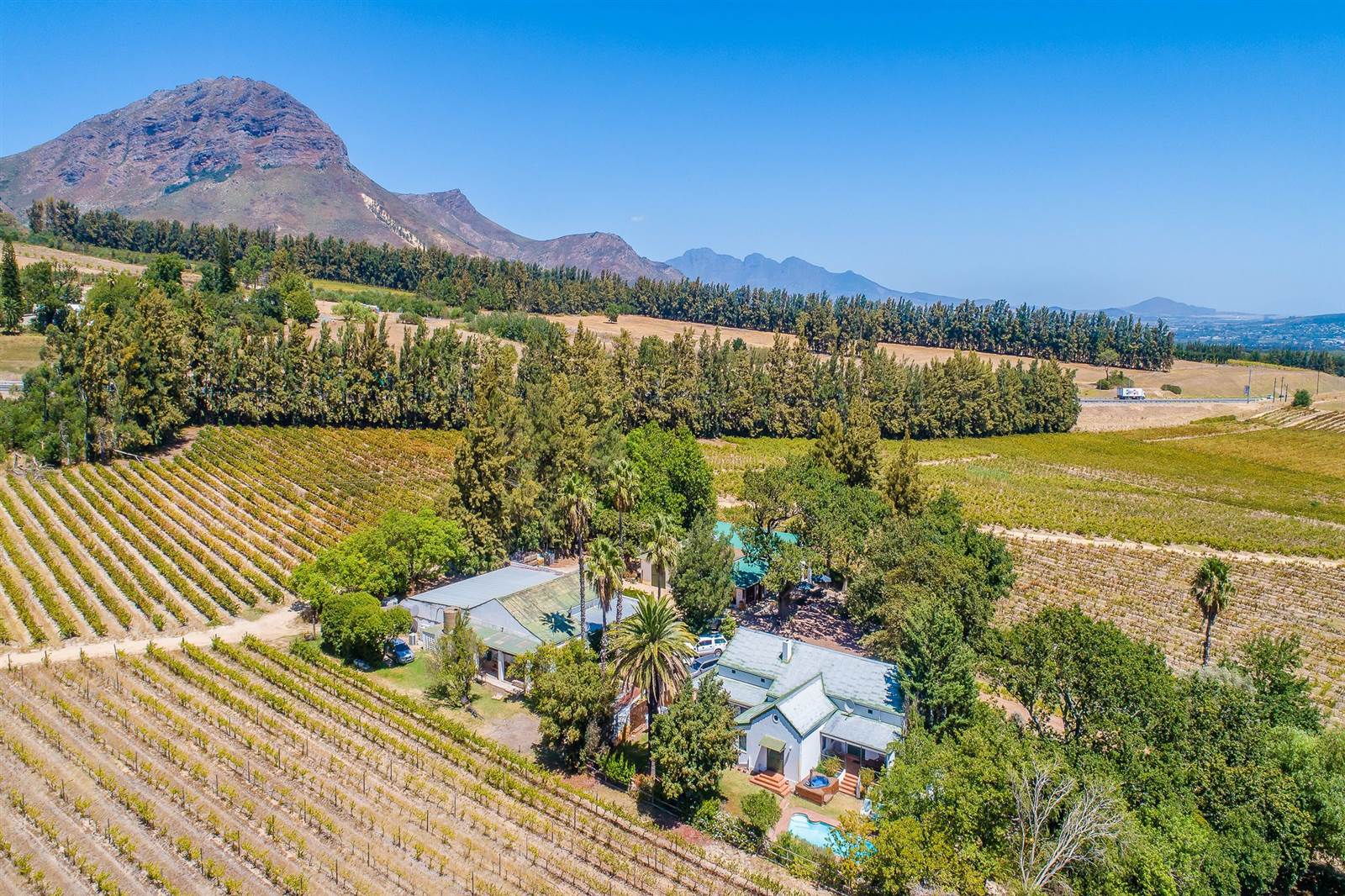16.3 ha Farm in Northern Paarl photo number 1