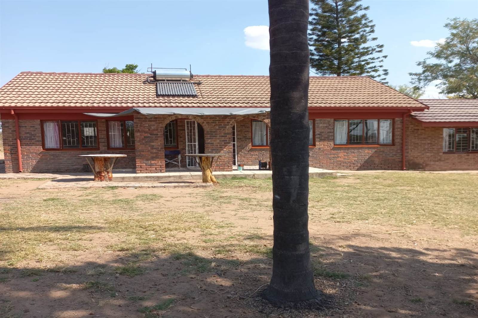4 Bed House in Vaalwater photo number 2
