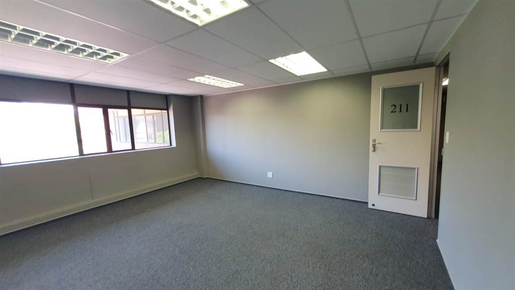 34  m² Commercial space in Sunnyside photo number 9