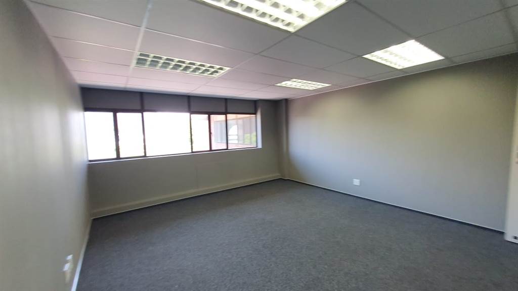 34  m² Commercial space in Sunnyside photo number 12