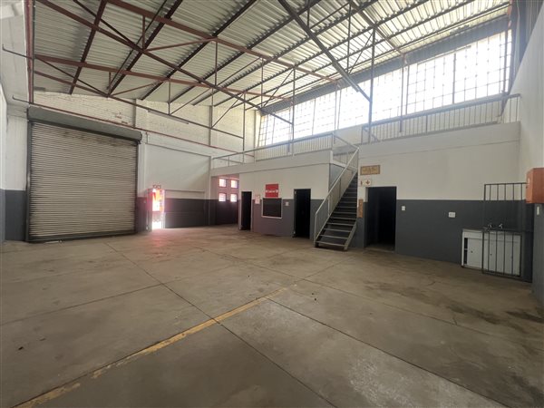 224  m² Industrial space